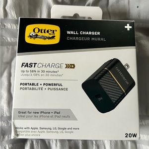 NIB OtterBox iphone or ipad Wall Charger